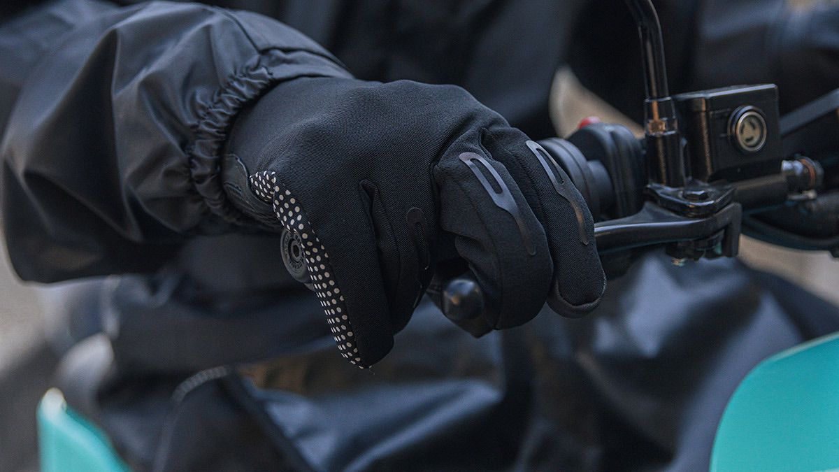 Guantes de moto con calefacción: disfruta de tu moto en invierno con los  guantes calefactables