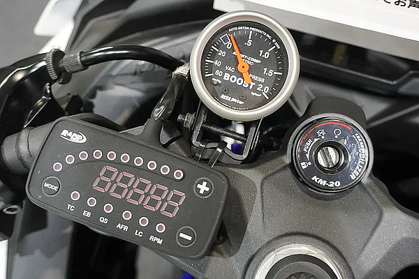Kawasaki ZX-4RR Turbo: ¡agárrate fuerte!