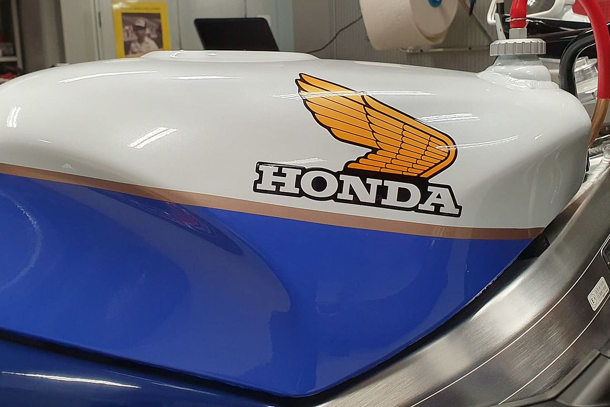 Moto de ensueño: Honda RC30 de 1988 con 1200 km 