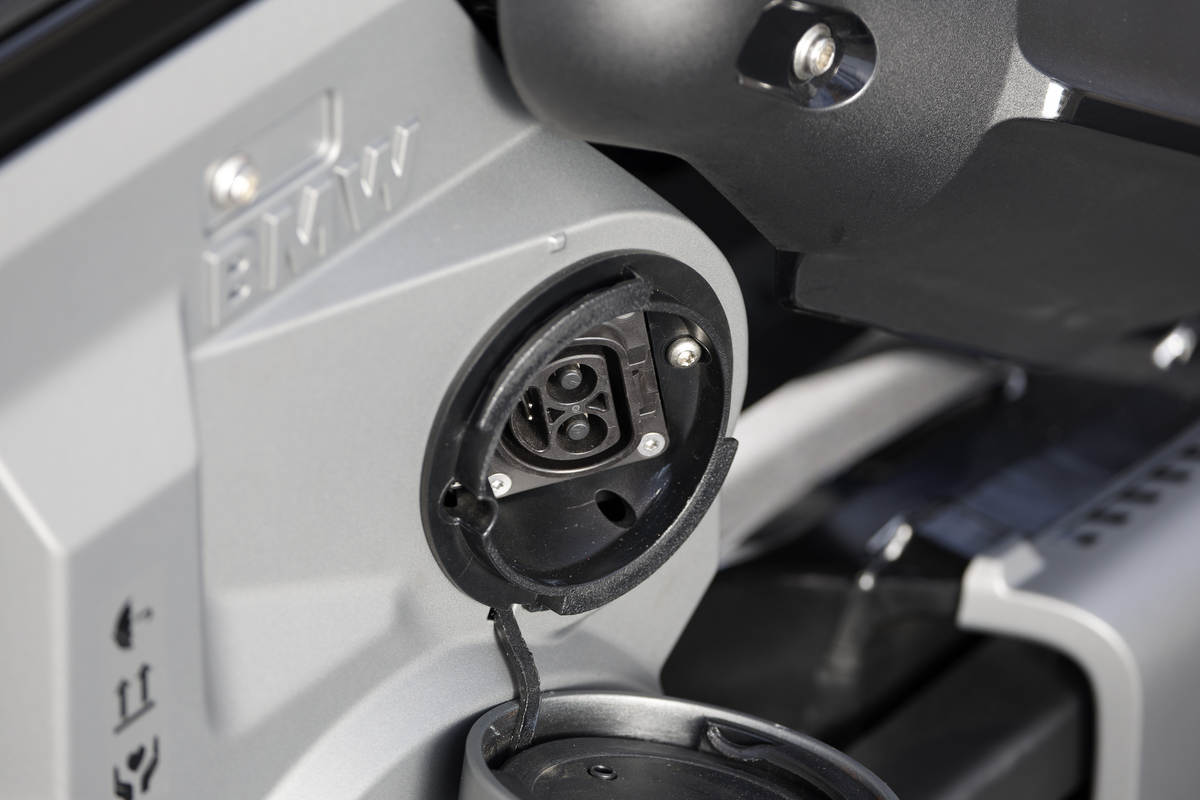 Prueba BMW CE02: la moto eléctrica cien por cien urbana