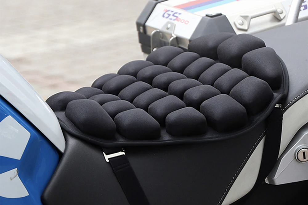 Los accesorios de moto más sorprendentes que encontrarás en