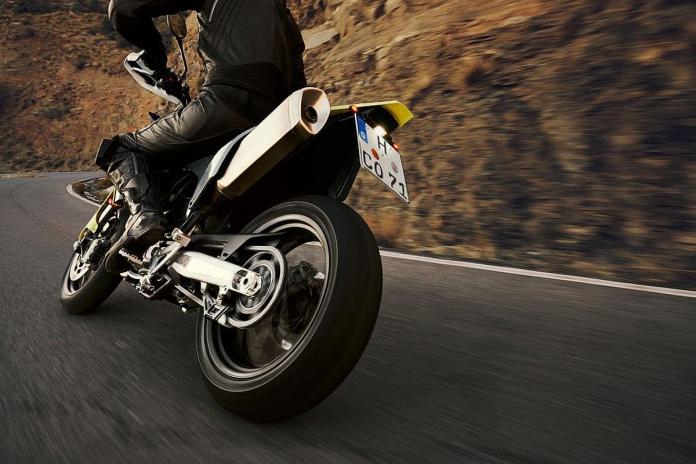 Kit Reparacion Pinchazos Moto Incluye Cartuchos De Aire – California  Motorcycles